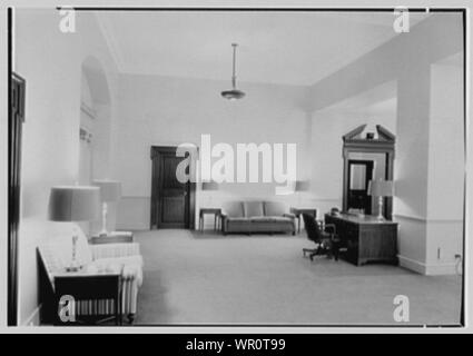 Marine Midland Trust Co., 120 Broadway, New York City. General interior