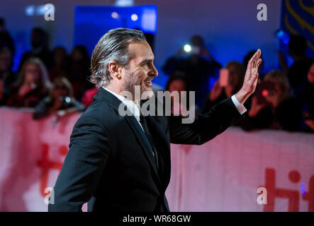 (190910) -- TORONTO, Sept. 10, 2019 (Xinhua) -- Actor Joaquin Phoenix attends the North American premiere of the film 'Joker' at Roy Thomson Hall during the 2019 Toronto International Film Festival (TIFF) in Toronto, Canada, Sept. 9, 2019. (Photo by Zou Zheng/Xinhua) Stock Photo