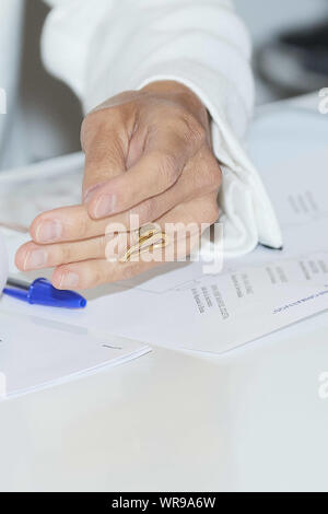 September 10, 2019, Madrid, Madrid, Spain: Queen Letizia of Spain attends Working meeting: 'The inclusion of disability in the media' at Ilunion Tower on September 10, 2019 in Madrid, Spain (Credit Image: © Jack Abuin/ZUMA Wire) Stock Photo