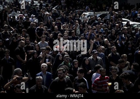 Tehran, Tehran, Iran. 10th Sep, 2019. People attend as Iranians perform at the Ashura ceremonies in Tehran, Iran. The Ashura day commemorates the death anniversary of the third Shiite Imam Hussein, who was the grandson of Muslim Prophet Muhammed. Ashura is the peak of ten days of mourning when Shiite Muslims mourn the killing of Imam Hussein whose shrine is in Karbala in southern Iraq. Credit: Rouzbeh Fouladi/ZUMA Wire/Alamy Live News Stock Photo