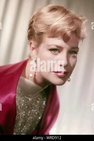 Hildegard Knef, deutsche Sängerin und Schauspielerin, Deutschland 1955. German chanson singer and actress Hildegard Knef, Germany 1955. Stock Photo