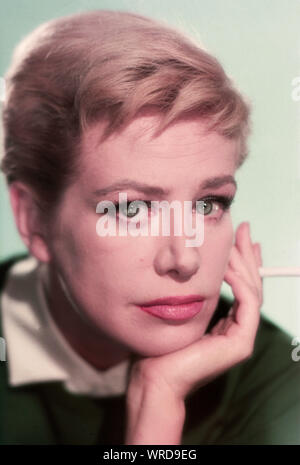 Hildegard Knef, deutsche Sängerin und Schauspielerin, Deutschland 1956. German chanson singer and actress Hildegard Knef, Germany 1956. Stock Photo