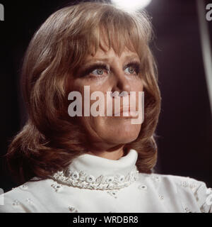 Hildegard Knef, deutsche Sängerin und Schauspielerin, Deutschland 1977. German chanson singer and actress Hildegard Knef, Germany 1977. Stock Photo