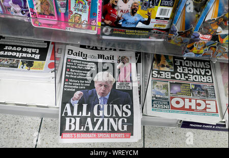Daily Mail front page headlines 25 July 2019 Boris Johnson 'All Guns Blazing' 17 Cabinet Ministers out on PM's 1st day Stock Photo