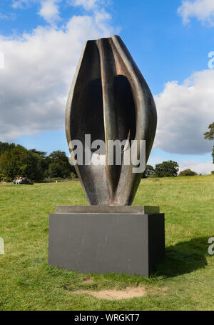Henry Moore's sculpture 'Large Totem Head' on display at the Yorkshire Sculpture Park, West Bretton near Wakefield, West Yorkshire Stock Photo