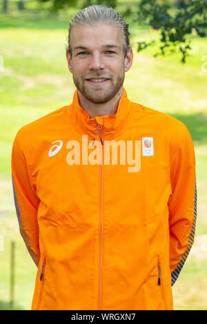 ARNHEM, 10-09-2019, team presentation World Athletics Championship in Doha, high jump athlete Douwe Amels Stock Photo