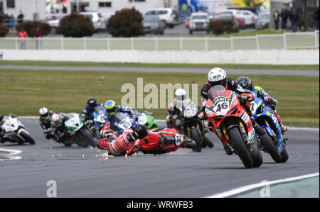 wayne-maxwell-suzuki-ecstar-