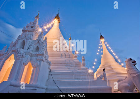 Wat Phrathat Doi Kongmu, a dazzling temple in northern Thailand Stock Photo