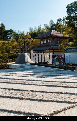 Rock garden, Zen garden with Mount Fuji replica, Jisho-ji, Zen temple, Higashiyama, Kyoto, Japan Stock Photo