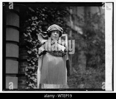 Miss Beatrice Beck, daughter of James M. Beck, 8/18/24 Stock Photo