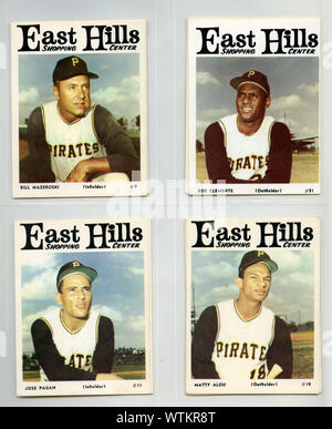 Roberto clemente pirates hi-res stock photography and images - Alamy