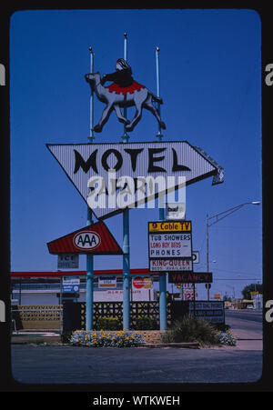 Motel Safari sign, Tucumcari, New Mexico Stock Photo