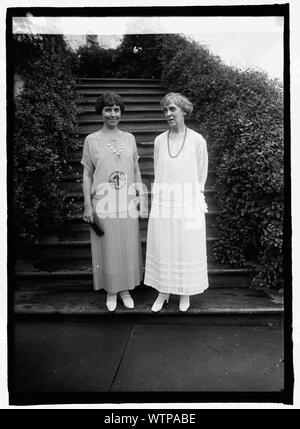 Mrs. Coolidge & Mrs. Dawes, [7/1/24] Stock Photo