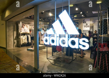 adidas outlet changi