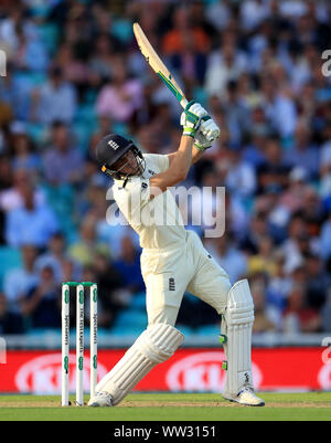 England's Jos Buttler bats during day one of the fifth test match at The Oval, London. Stock Photo