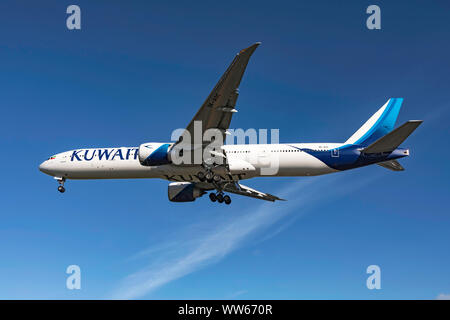 Boeing 777 of Kuwait airways Stock Photo - Alamy