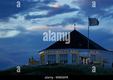 Evening at the cafe MarienhÃ¶he on the promenade on the west beach of the island Norderney. Stock Photo