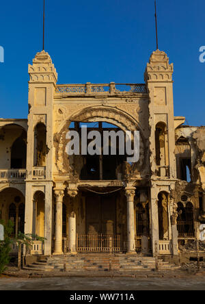 Ruins of the former banca d'italia, Northern Red Sea, Massawa, Eritrea Stock Photo