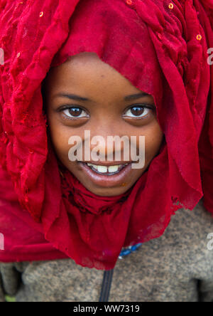 Portrait of a smiling oromo girl, Oromia, Sheik Hussein, Ethiopia Stock Photo