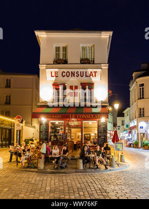 France, Paris, Montmartre, Cafe, Bistro, Le Consulat Restaurant Stock Photo