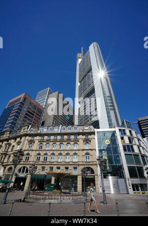 Germany Hesse Frankfurt Kaiserplatz Commerzbank Tower Worm S Eye View Stock Photo Alamy