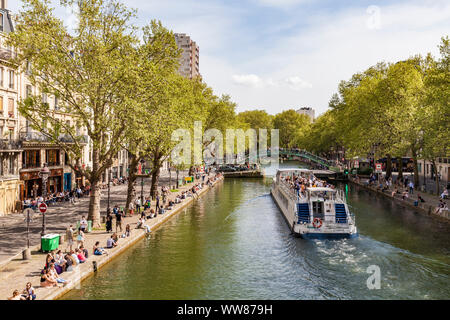France, Paris, city centre, Canal Saint Martin, shipping channel, excursion boat, sightseeing tour Stock Photo