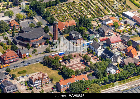 Center with Catholic parish church St. Johannes Baptist Beelen, district Warendorf, MÃ¼nsterland, North Rhine-Westphalia, Germany Stock Photo