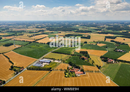 Aerial view, farm, solar roof, Everswinkeler StraÃŸe, HÃ¶ne, Freckenhorst, Warendorf, MÃ¼nsterland, North Rhine-Westphalia, Germany, Europe Stock Photo