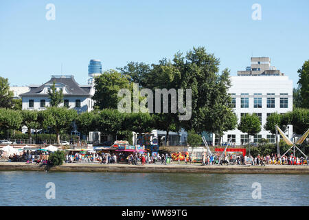 Museum for Applied Arts, Museumsufer, Sachsenhausen, Frankfurt am Main, Hesse, Germany, Europe Stock Photo