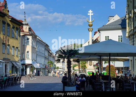 Klagenfurt am WÃ¶rthersee, square Alter Platz, DreifaltigkeitssÃ¤ule (Trinity column, Plague column), Old Town Hall, restaurant, KÃ¤rnten, Carinthia, Austria Stock Photo