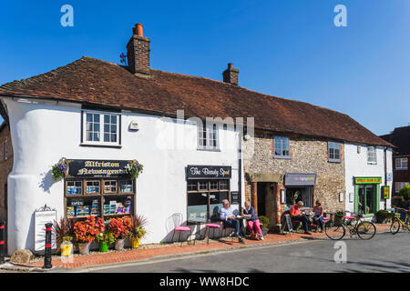 England, East Sussex, Alfriston, Shops and Cafe Stock Photo