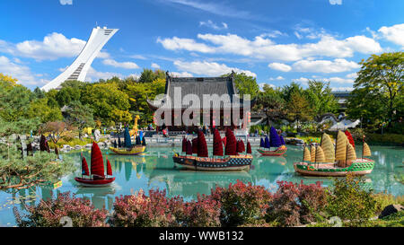 MONTREAL, QUEBEC/CANADA - OCTOBER 2, 2014: panoramic view of the colorful Montreal Botanical Garden (chinese garden), scenery captured in the autumn. Stock Photo