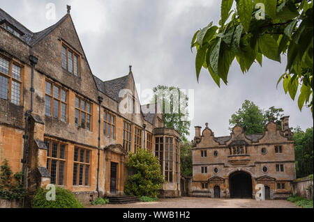 Stanway Manor House built in Jacobean period architecture 1630 in guiting yellow stone, in the Cotswold village of Stanway, Gloucestershire, Cotswolds Stock Photo