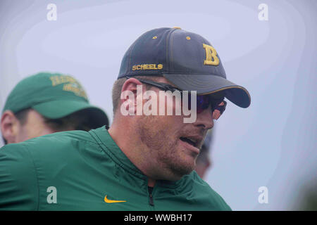 Newark, DE, USA. 14th Sep, 2019. North Dakota State Head Coach MATT ENTZ seen on the sidelines during a week three game between the Delaware Blue Hens and North Dakota State Bison Saturday, Sept. 14, 2019, at Tubby Raymond Field at Delaware Stadium in Newark, DE. Credit: Saquan Stimpson/ZUMA Wire/Alamy Live News Stock Photo