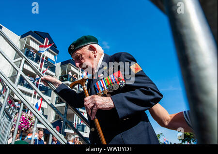 Veghel, Netherlands. 14th Sep, 2019. A WWII veteran arrives at the event.The 2019, commemorating 75 years since Operation Market Garden took place. Operation Market Garden was one of the largest Allied operations of the Second World War. It took place on September 1944. At the time, the Allied Forces travelled from Belgium through several locations in the Netherlands, to finally end up in Nijmegen and Arnhem.  Netherlands. Credit: SOPA Images Limited/Alamy Live News Stock Photo