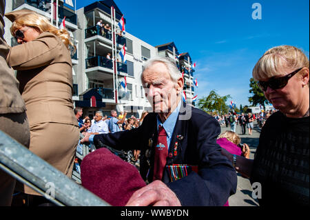 Veghel, Netherlands. 14th Sep, 2019. A WWII veteran arrives at the event.The 2019, commemorating 75 years since Operation Market Garden took place. Operation Market Garden was one of the largest Allied operations of the Second World War. It took place on September 1944. At the time, the Allied Forces travelled from Belgium through several locations in the Netherlands, to finally end up in Nijmegen and Arnhem.  Netherlands. Credit: SOPA Images Limited/Alamy Live News Stock Photo