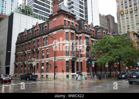 hotel st benedict flats historic apartment building Chicago Illinois USA Stock Photo