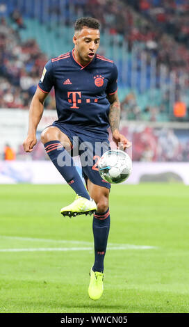 Leipzig, Germany. 14th Sep, 2019. Soccer: Bundesliga, Matchday 4, RB Leipzig - Bayern Munich in the Red Bull Arena Leipzig. Player Corentin Tolisso of Bavaria on the ball. Credit: Jan Woitas/dpa-Zentralbild/dpa - IMPORTANT NOTE: In accordance with the requirements of the DFL Deutsche Fußball Liga or the DFB Deutscher Fußball-Bund, it is prohibited to use or have used photographs taken in the stadium and/or the match in the form of sequence images and/or video-like photo sequences./dpa/Alamy Live News Stock Photo