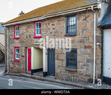 Alfred Wallis Cottage in St Ives Cornwall. The artist Alfred Wallis (1855-1952) moved here after the death of his wife in 1922 and took up painting. Stock Photo