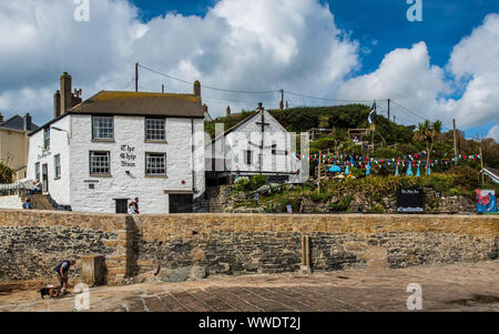 The Ship Inn Porthleven Cornwall, overlooking the harbour entrance and dating back to the early 18th Century. Stock Photo