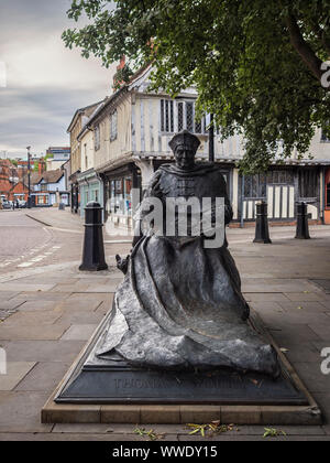 IPSWICH, SUFFOLK, UK - AUGUST 11, 2018:  The statue of Cardinal Thomas Wolsey in St Peter's Street by David Annand Stock Photo