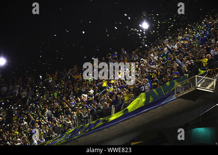 Buens Aires, Argentina - August 28, 2019:  Boca Juniors fans recieving the team in Buenos Aires, Argentina Stock Photo