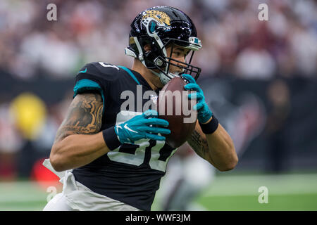 Houston, TX, USA. 15th Sep, 2019. Jacksonville Jaguars tight end James O'Shaughnessy (80) makes a catch during the 2nd quarter of an NFL football game between the Jacksonville Jaguars and the Houston Texans at NRG Stadium in Houston, TX. The Texans won the game 13 to 12.Trask Smith/CSM/Alamy Live News Stock Photo