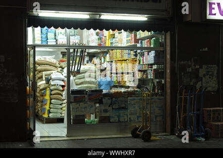 local shop in Deira district, Dubai Stock Photo