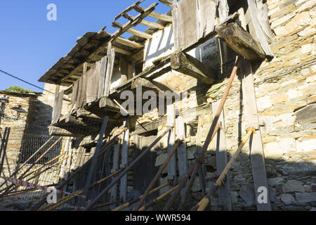 Ancient house restoration, wood and stone houses in the province of Zamora in Spain Stock Photo