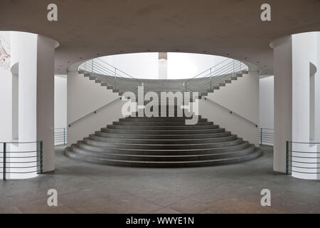 Staircase in the art museum Bonn, architect Axel Schultes, Bonn, North Rhine-Westphalia, Germany