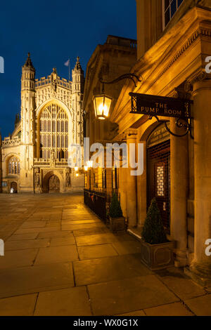 The Pump Room restaurant and Bath Abbey in Bath city centre, UNESCO World Heritage Site, Somerset, England, United Kingdom, Europe