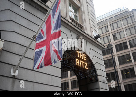 Arlington Street looking north In London, Sept 16, 2019. Photograph by Suzanne Plunkett Stock Photo