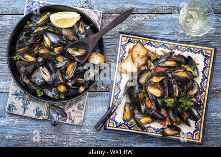 Sailors Mussel On Plate Stock Photo Alamy