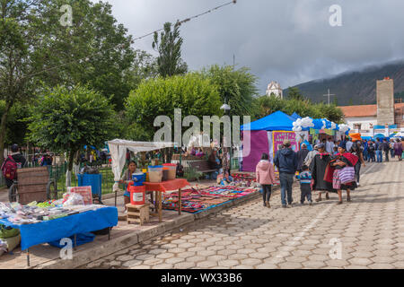 Busy Sunday market in Tarabuco, department Sucre, Bolivia, Latin America Stock Photo